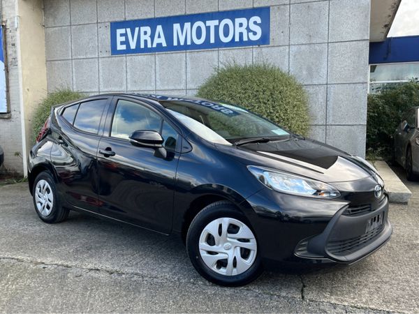 Toyota Aqua Hatchback, Petrol Hybrid, 2021, Black