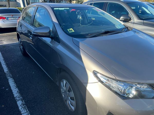Toyota Auris MPV, Petrol, 2013, Bronze