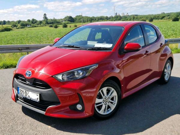 Toyota Yaris Hatchback, Petrol Hybrid, 2022, Red