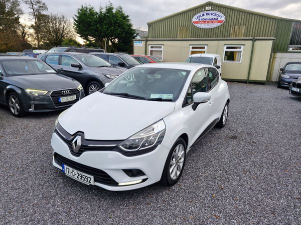 Renault Clio Hatchback, Petrol, 2017, White