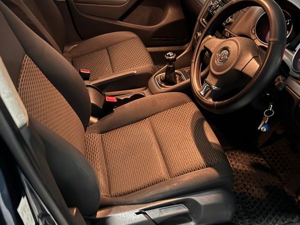 Volkswagen Golf Hatchback, Diesel, 2010, Blue