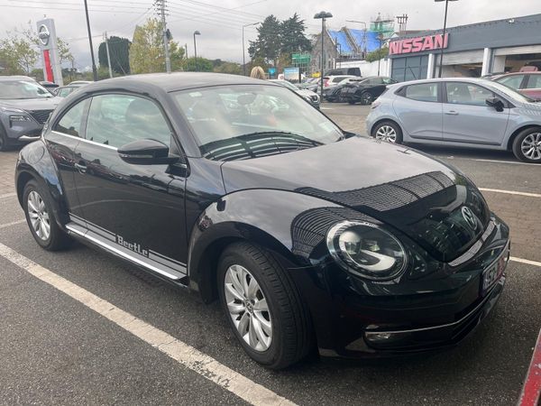 Volkswagen Beetle Hatchback, Petrol, 2015, Black
