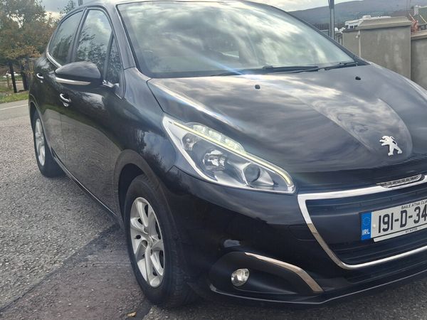 Peugeot 208 Hatchback, Petrol, 2019, Black