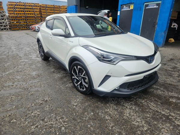 Toyota C-HR SUV, Petrol Hybrid, 2019, White