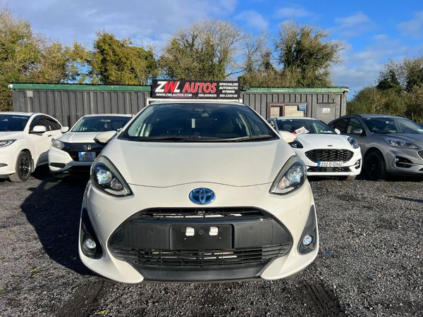 Toyota Aqua Hatchback, Petrol Hybrid, 2019, White