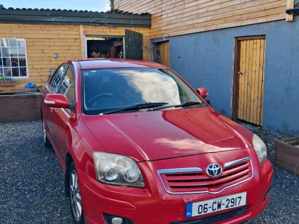 Toyota Avensis Saloon, Diesel, 2006, Red