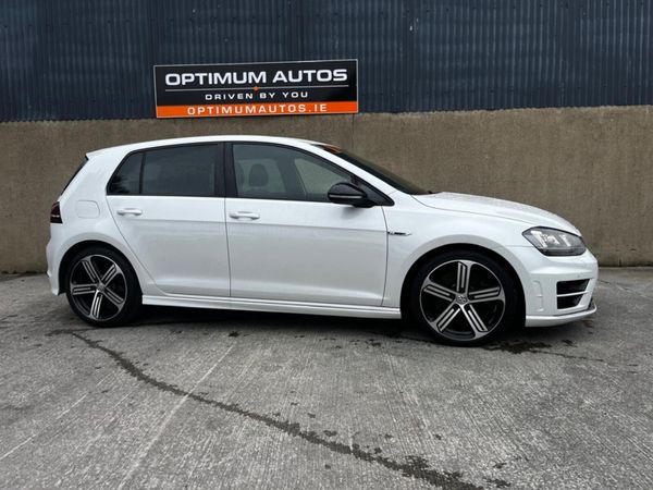 Volkswagen Golf Hatchback, Petrol, 2015, White