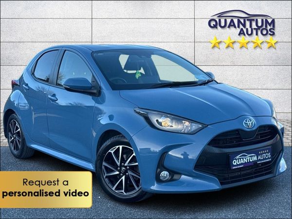 Toyota Yaris Hatchback, Petrol, 2021, Blue