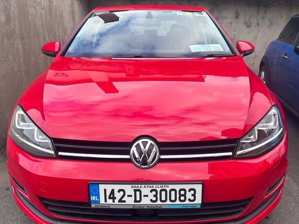 Volkswagen Golf Hatchback, Petrol, 2014, Red