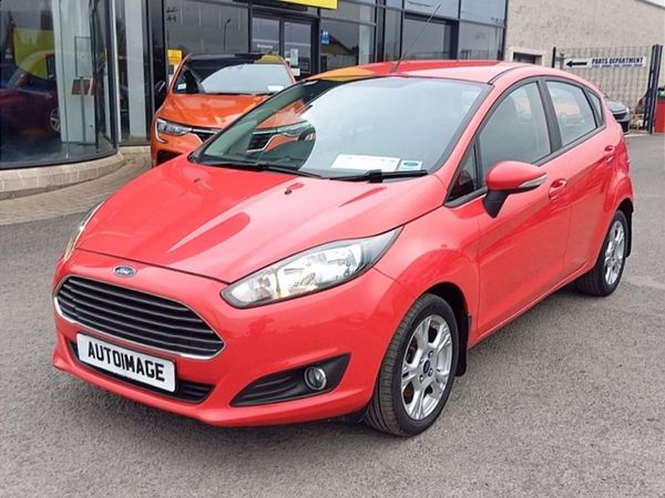 Ford Fiesta Hatchback, Petrol, 2016, Red