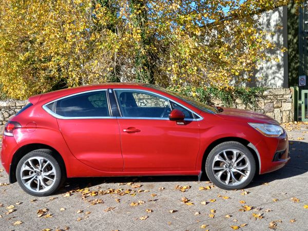 Citroen DS 4 Hatchback, Diesel, 2015, Red