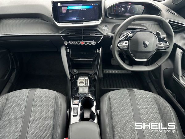 Peugeot 2008 MPV, Petrol, 2025, Red
