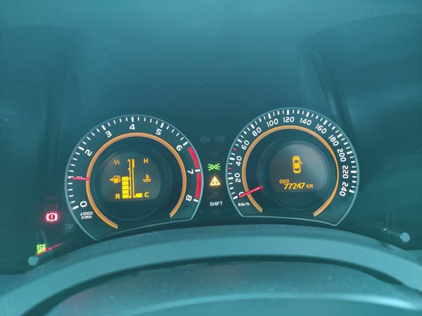 Toyota Auris Hatchback, Petrol, 2011, Silver