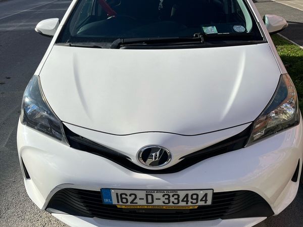 Toyota Vitz Hatchback, Petrol, 2016, White