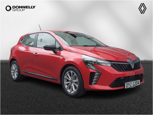 Renault Clio Hatchback, Petrol, 2025, 