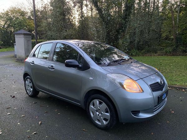 Toyota Yaris Hatchback, Petrol, 2008, Silver