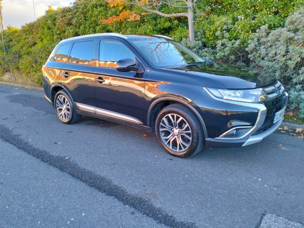 Mitsubishi Outlander SUV, Diesel, 2015, Black