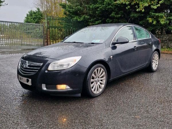 Vauxhall Insignia Hatchback, Diesel, 2013, Black
