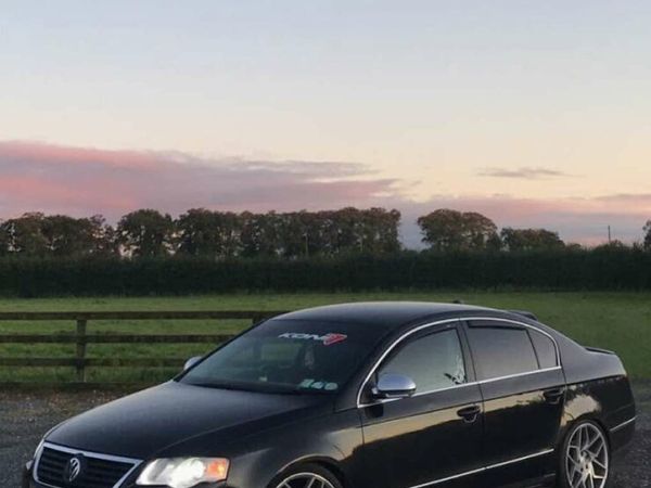 Volkswagen Passat Saloon, Diesel, 2009, Black