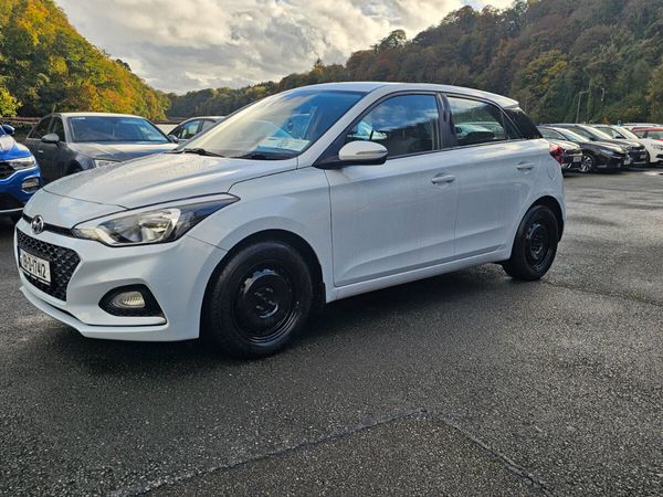 Hyundai i20 Hatchback, Petrol, 2019, Blue