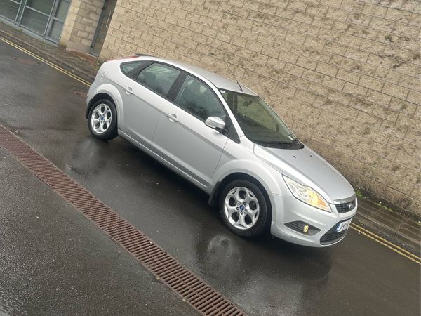 Ford Focus Hatchback, Diesel, 2011, Silver