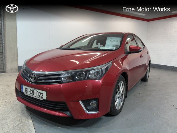 Toyota Corolla Saloon, Diesel, 2016, Red