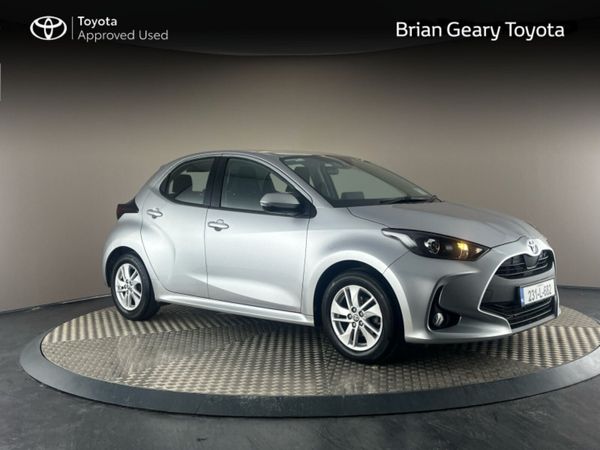 Toyota Yaris Hatchback, Petrol, 2023, Grey