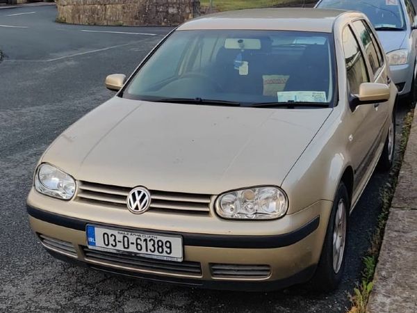 Volkswagen Golf Hatchback, Petrol, 2003, Gold