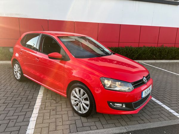 Volkswagen Polo Hatchback, Diesel, 2011, Red