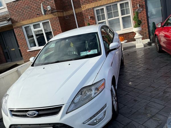 Ford Mondeo Hatchback, Diesel, 2012, White