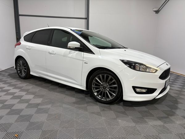 Ford Focus Hatchback, Diesel, 2017, White