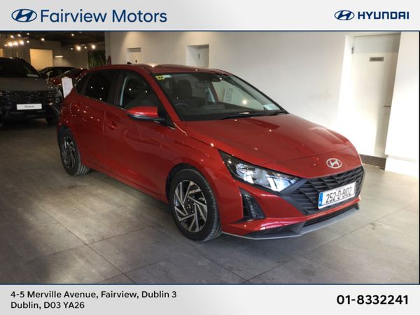 Hyundai i20 Hatchback, Petrol, 2025, Red