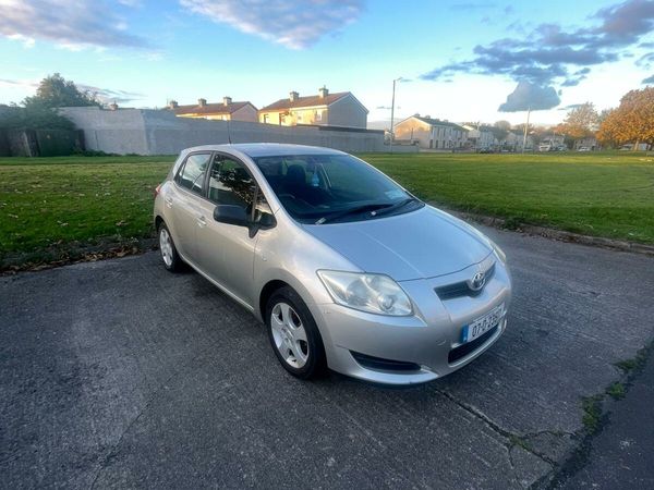 Toyota Auris Hatchback, Petrol, 2007, Silver