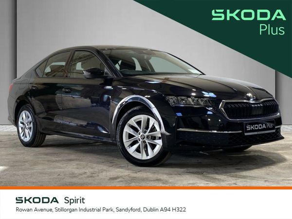 Skoda Octavia Saloon, Petrol, 2025, Black