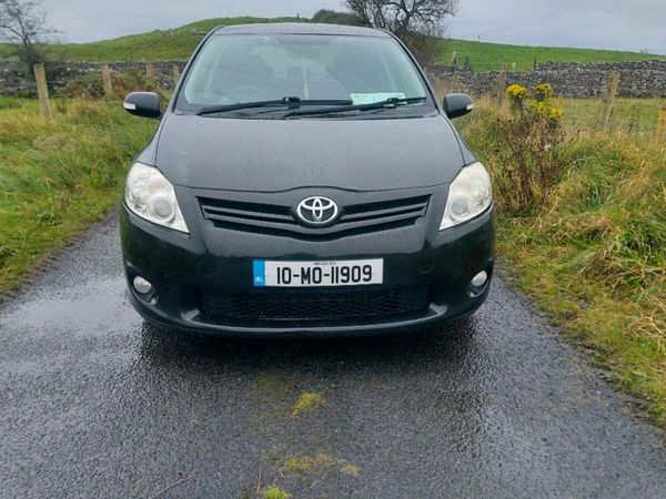 Toyota Auris Hatchback, Petrol, 2010, Black