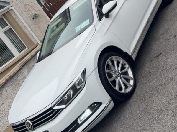 Volkswagen Passat Saloon, Diesel, 2016, White