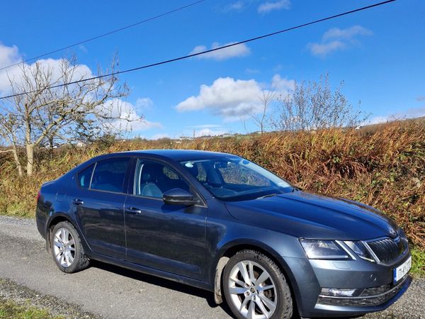 Skoda Octavia Hatchback, Diesel, 2017, Grey