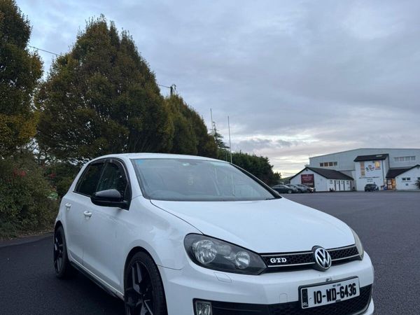 Volkswagen Golf Hatchback, Diesel, 2010, White