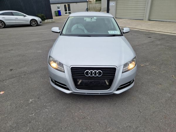 Audi A3 Hatchback, Diesel, 2012, Silver