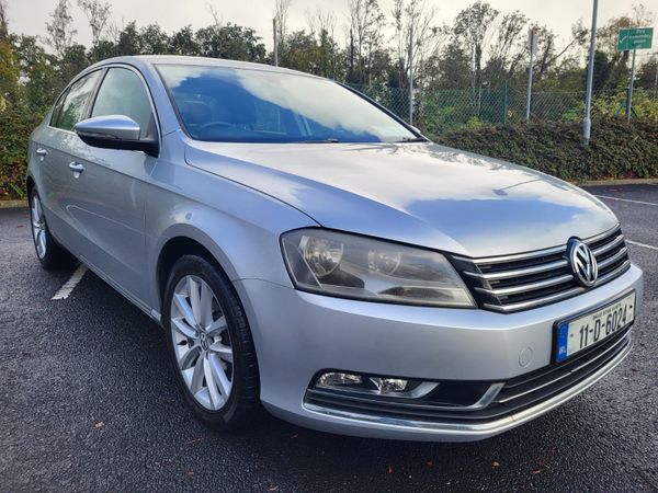 Volkswagen Passat Saloon, Diesel, 2011, Silver