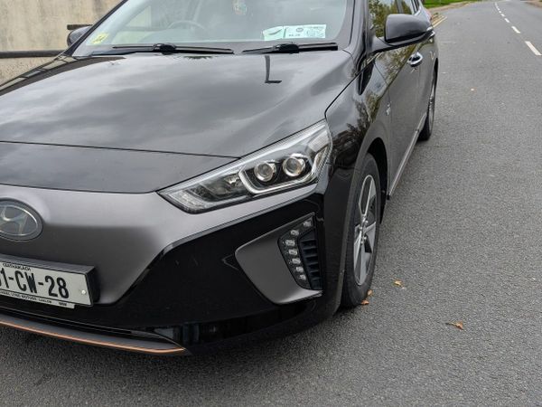 Hyundai IONIQ Hatchback, Electric, 2019, Black