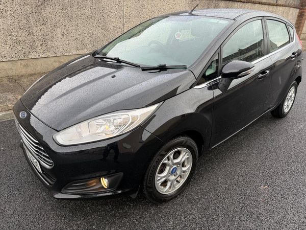 Ford Fiesta Hatchback, Diesel, 2013, Black