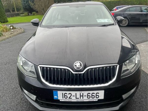 Skoda Octavia Saloon, Diesel, 2016, Black