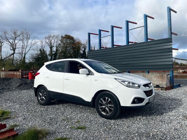 Hyundai ix35 SUV, Diesel, 2015, White