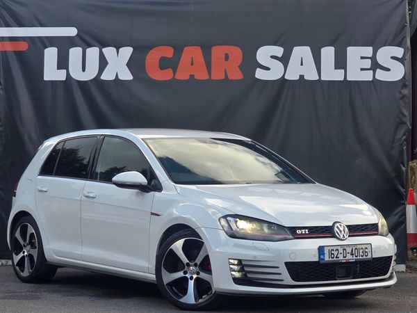 Volkswagen Golf Hatchback, Petrol, 2016, White