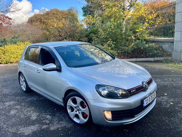 Volkswagen Golf Hatchback, Petrol, 2011, Silver