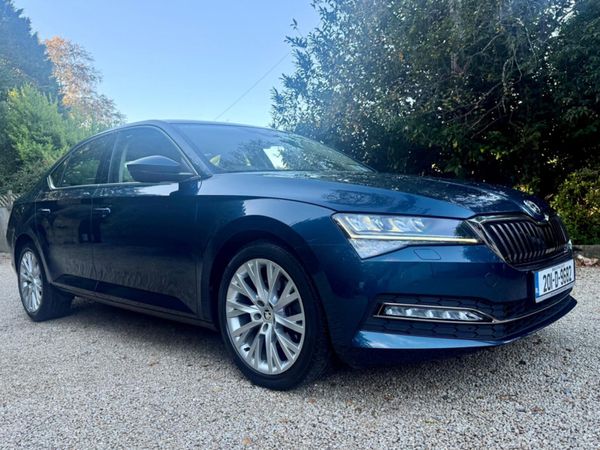 Skoda Superb Hatchback, Diesel, 2020, Blue