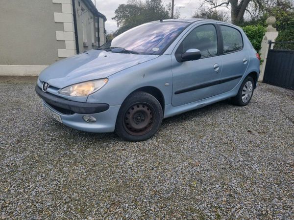 Peugeot 206 Hatchback, Petrol, 2003, Silver