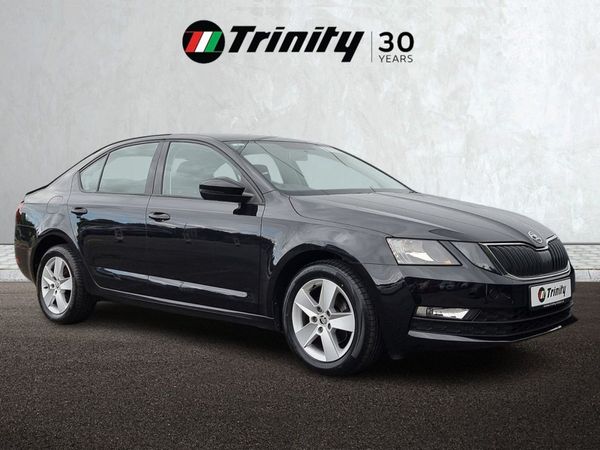 Skoda Octavia Saloon, Petrol, 2018, Black
