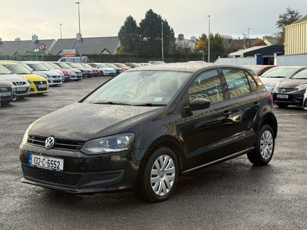 Volkswagen Polo Hatchback, Petrol, 2013, Black